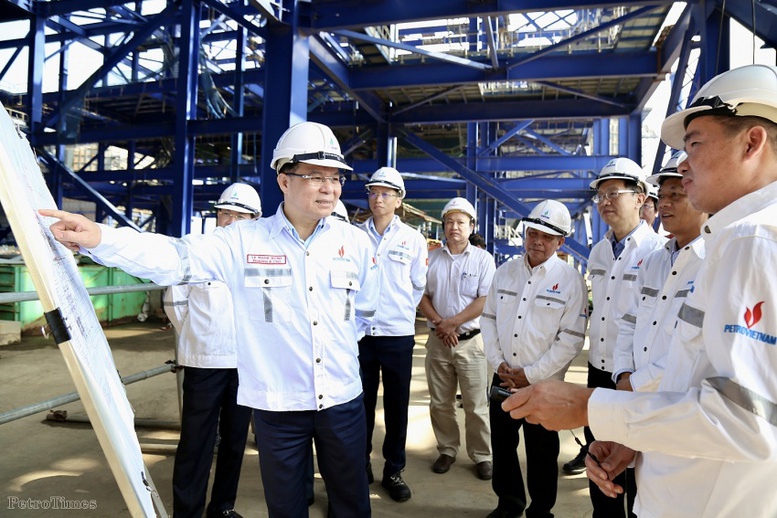 Phấn đấu hoàn thành dự án Nhà máy nhiệt điện Long Phú 1 trước năm 2027 3 lanh dao kiem tra cong truong nmnd