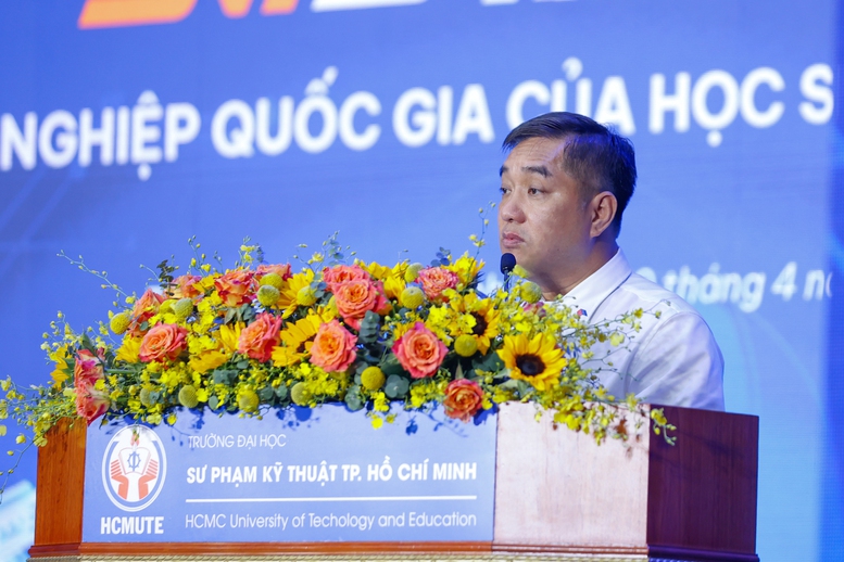 Thủ tướng: 'Thần tốc táo bạo' để đưa Việt Nam trở thành trung tâm đổi mới sáng tạo 24 ho minh hoang ct hdqt deo ca