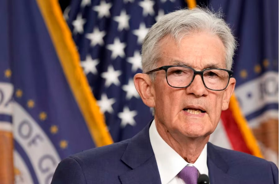 Chủ tịch Fed Jerome Powell lên tiếng về tác động thuế quan, tiếp tục khẳng định không vội cắt giảm lãi suất: NHTW như thủ môn đứng trước quả phạt đền 2 image 104