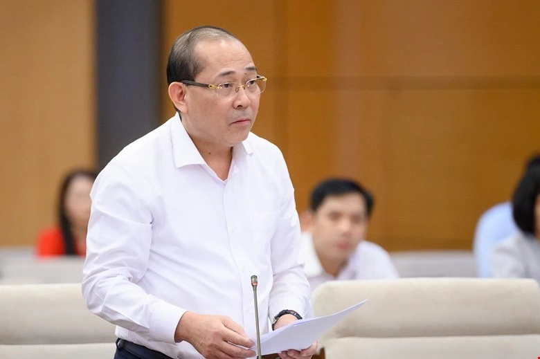 Cử tri hoan nghênh chủ trương miễn học phí, bức xúc vì sữa giả và thuốc giả 2 image 209