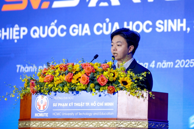 Thủ tướng: 'Thần tốc táo bạo' để đưa Việt Nam trở thành trung tâm đổi mới sáng tạo 23 sv tran van luc