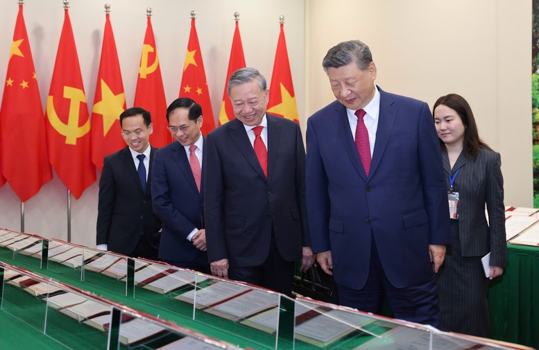 Tổng Bí thư Tô Lâm hội đàm với Tổng Bí thư, Chủ tịch nước Trung Quốc Tập Cận Bình 12 tbt tl hoi dam tcb 5