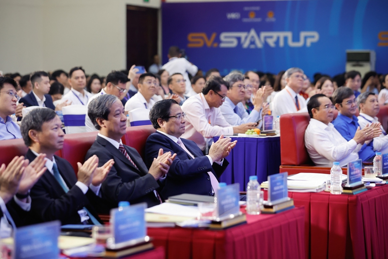 Thủ tướng: 'Thần tốc táo bạo' để đưa Việt Nam trở thành trung tâm đổi mới sáng tạo 17 tt pmc va dai bieu ngay hoi khoi nghiep qg