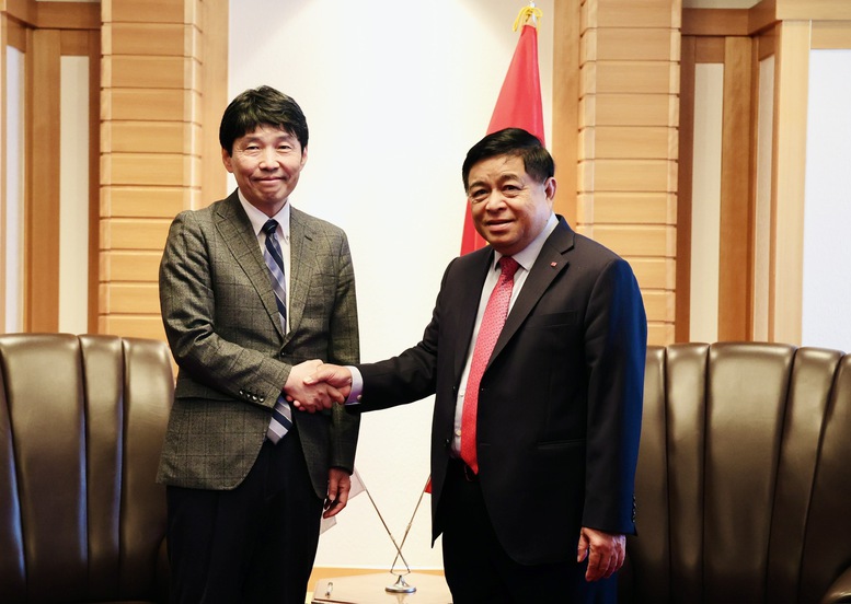 Phó Thủ tướng Nguyễn Chí Dũng tiếp Thống đốc tỉnh Gunma 4 pho thu tuong nguyen chi dung tiep thong doc tinh gunma