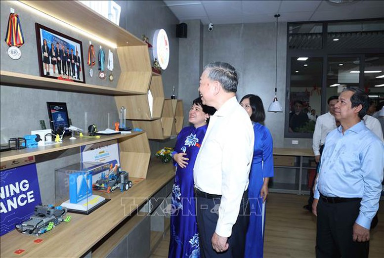 Tổng Bí thư Tô Lâm: Thúc đẩy đổi mới sáng tạo, chuyển đổi số trong trường học, không để học sinh nào bị bỏ lại phía sau 12 tbt to lam thuc day doi moi sang tao 1