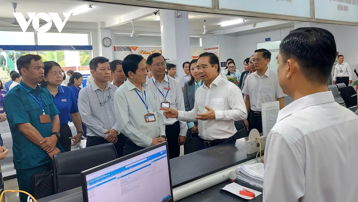 Các địa phương nhanh chóng bắt nhịp ngày đầu vận hành chính quyền hai cấp 15 cac dia phuong nhanh chong bat nhip ngay dau van hanh chinh quyen hai cap 5