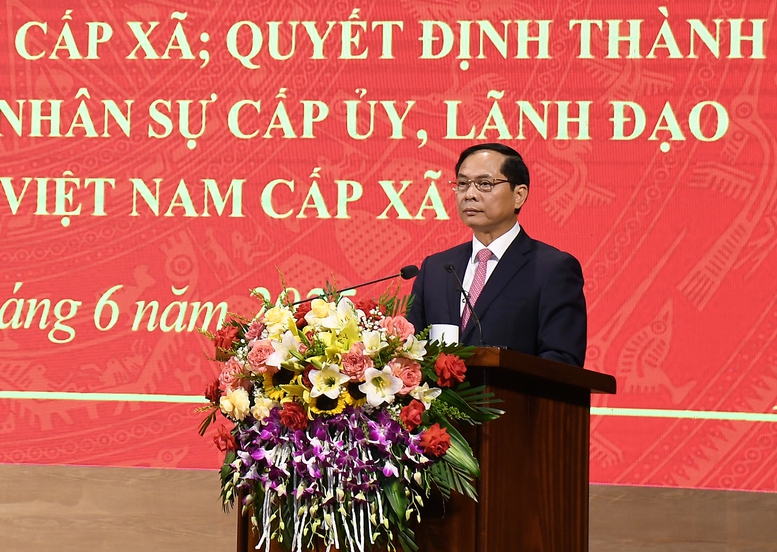 TỔNG THUẬT: Công bố nghị quyết, quyết định sáp nhập đơn vị hành chính, chỉ định nhân sự trên cả nước 52 cap nhat lien tuc cong bo nghi quyet quyet dinh sap nhap 19