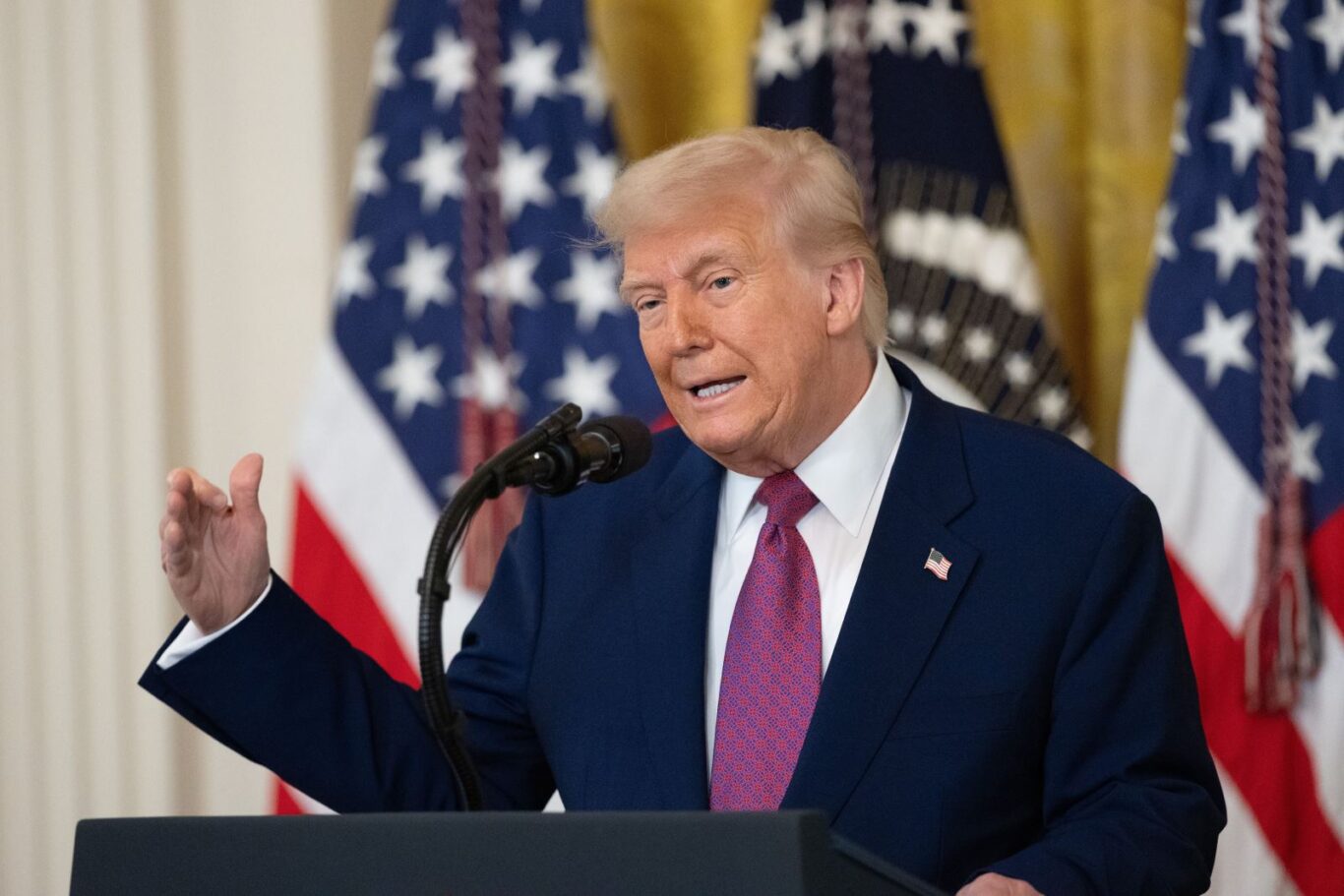 Điều gì sẽ xảy ra nếu Tổng thống Trump sa thải Chủ tịch Fed Jerome Powell? 5 dieu gi se xay ra neu tong thong trump sa thai chu tich fed jerome powell 1